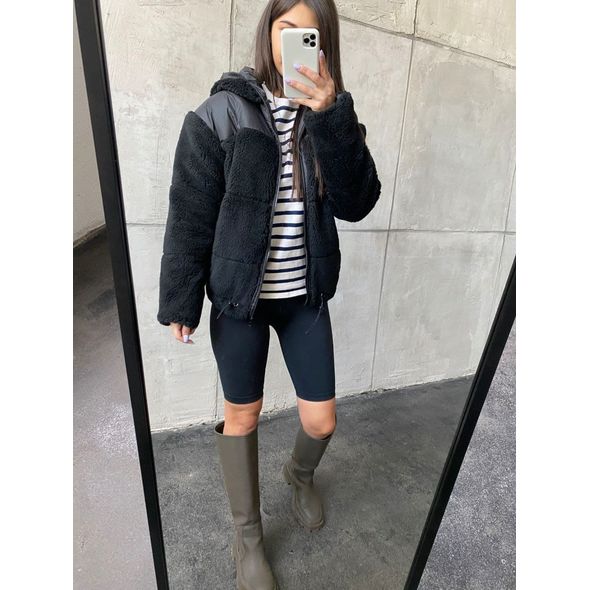 Жіноча куртка-пальто чорна еко-мех овчина Prada, Колір: Чорний, Розмір: 42-46, фото , зображення 2