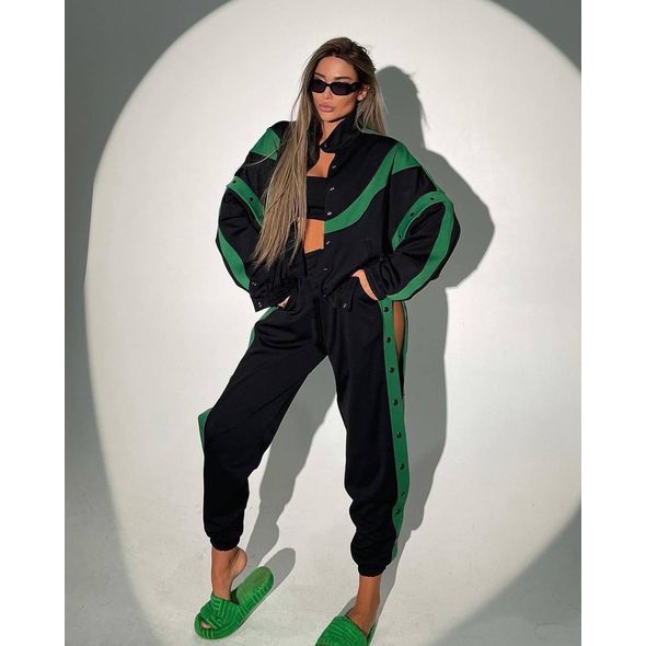 Женский спортивный костюм модный на заклепках в стиле 90-х годов цвет зеленый 0347, Цвет: Зеленый, Размер: S-M (42-44 UKR), фото , изображение 3