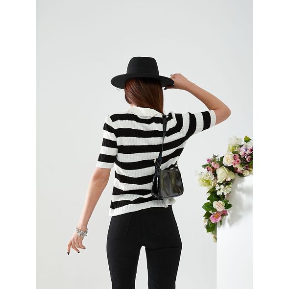 Жіноча кофта в смужку з коротким рукавом чорна 222, Колір: Чорний, Розмір: 42-46, фото , зображення 2